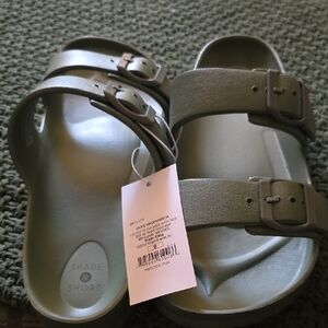 Shade & Shore Sage Green Buckle Sandals